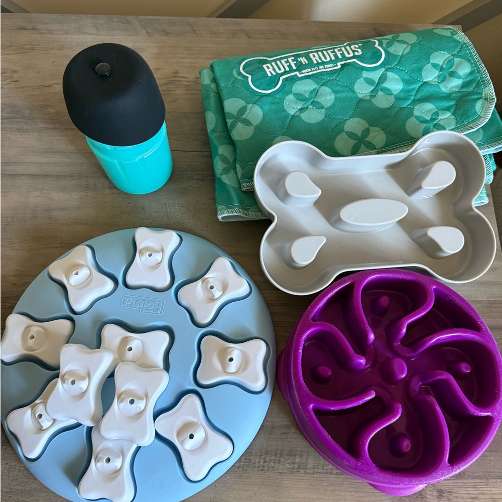 Interactive Dog Feeder bundle